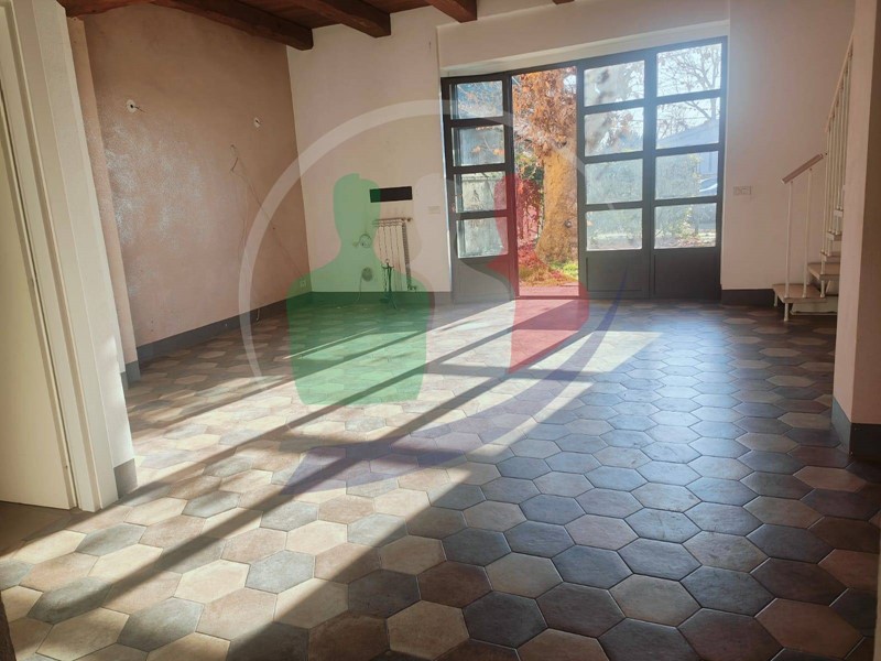 Appartamento in Vendita a Trofarello, 210'000€, 161 m²
