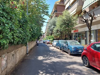 Immobile commerciale in Affitto a Roma, 950&euro;, 60 m²