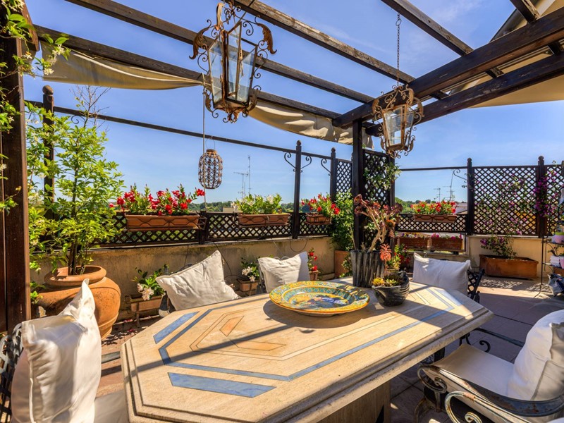 Attico in Vendita a Roma, 560'000€, 168 m²