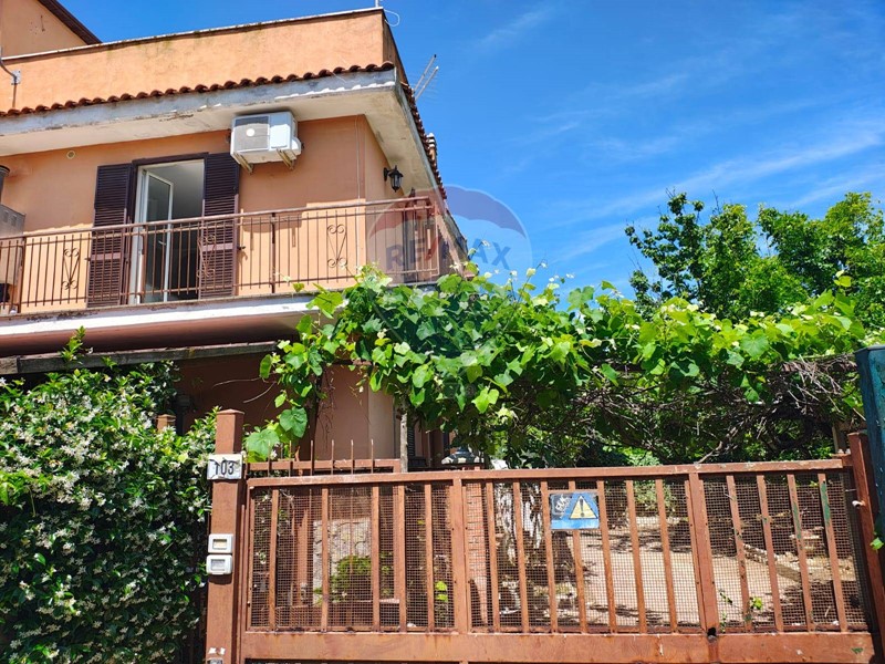 Trilocale in Vendita a Cerveteri, 144'000€, 97 m²