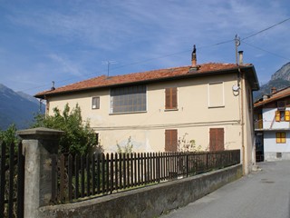 Casa Indipendente in Vendita a Saint Vincent, 330'000&euro;, 350 m²