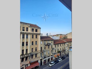 Bilocale in Vendita a Milano, 250'000€, 65 m²