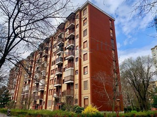 Trilocale in Vendita a Milano, 185'000€, 83 m²