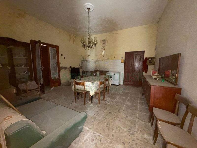 Trilocale in Vendita a Roccarainola, 26'000€, 82 m²