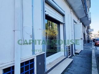Immobile commerciale in Affitto a Camposano, 450€, 120 m²