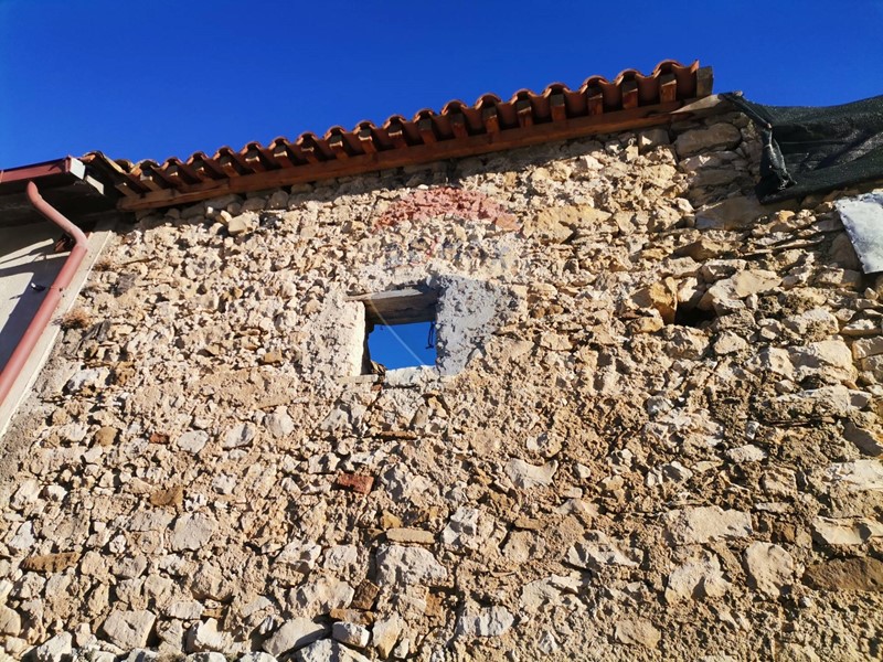 Rustico in Vendita a Barrea, 35'000&euro;, 52 m²