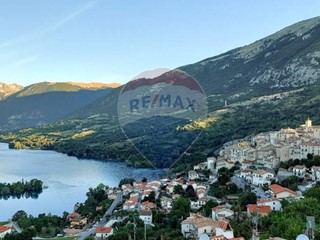 Terreno edificabile in Vendita a Barrea, 75'000&euro;, 5590 m²