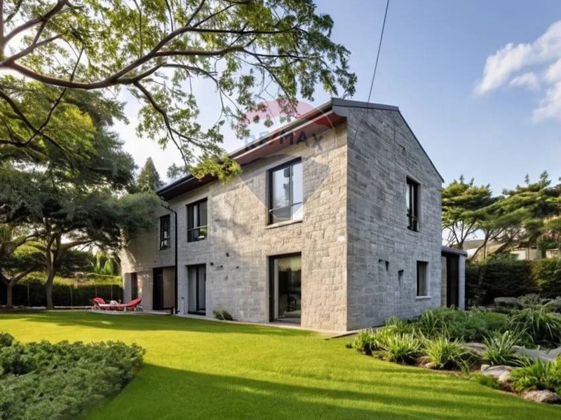 Rustico in Vendita a Rocchetta a Volturno, 180'000€, 250 m²