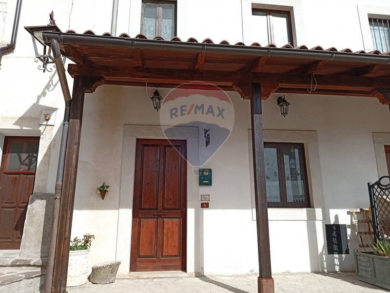 Quadrilocale in Vendita a Villetta Barrea, 98'000€, 70 m²