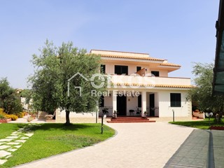 Villa in Vendita a Noto, 284 m²