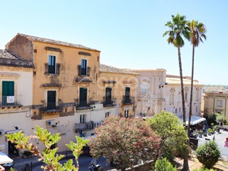 Casa Indipendente in Vendita a Noto, 530'000€, 233 m²