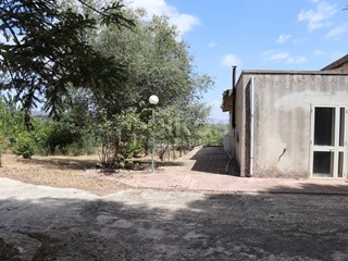 Villa in Vendita a Palazzolo Acreide, 100'000€, 130 m²