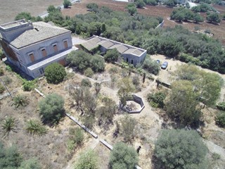 Villa in Vendita a Modica, 980'000€, 1400 m²