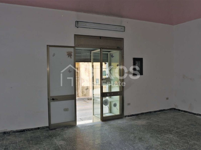 Immobile commerciale in Vendita a Noto, 60'000€, 50 m²
