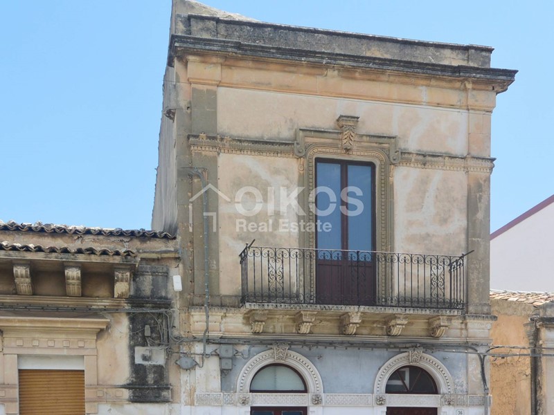 Casa Indipendente in Vendita a Noto, 90'000€, 111 m²