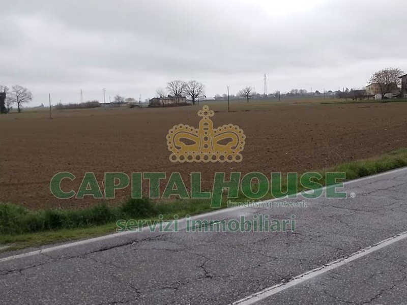 Terreno agricolo in Vendita a Marigliano, 110'000€, 8500 m²