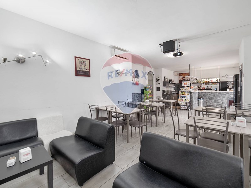 Attività commerciale in Vendita a Vidigulfo, 35'000&euro;, 108 m²