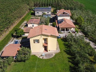 Villa in Vendita a Grosseto, 690'000€, 140 m²