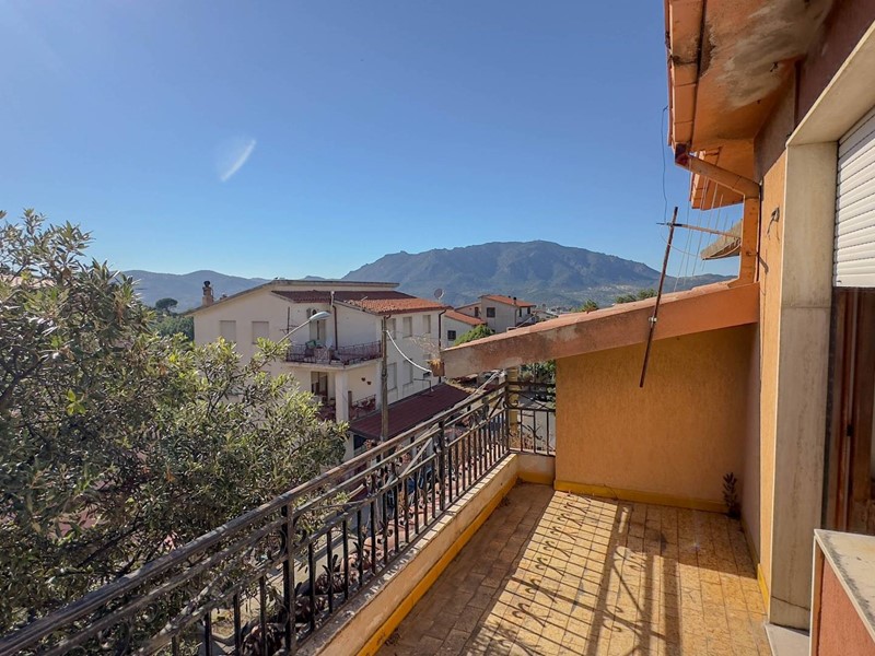 Trilocale in Vendita a Oliena, 117'000€, 115 m²