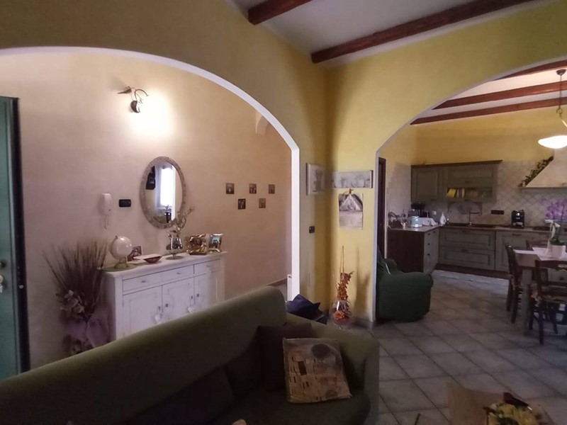 Appartamento in Vendita a Ozieri, 105'000€, 129 m²