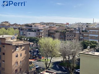 Attico in Vendita a Roma, 190'000€, 37 m²