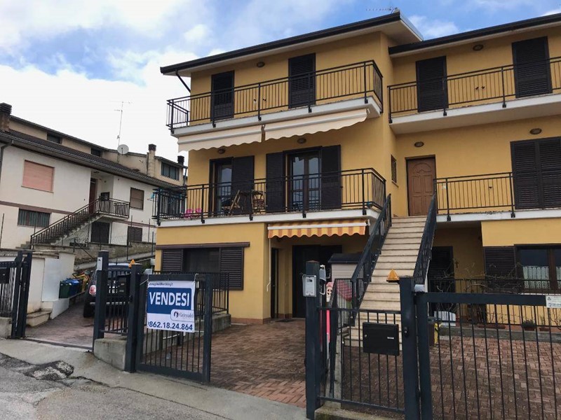 Trilocale in Vendita a Poggio Picenze, 73'000&euro;, 70 m²
