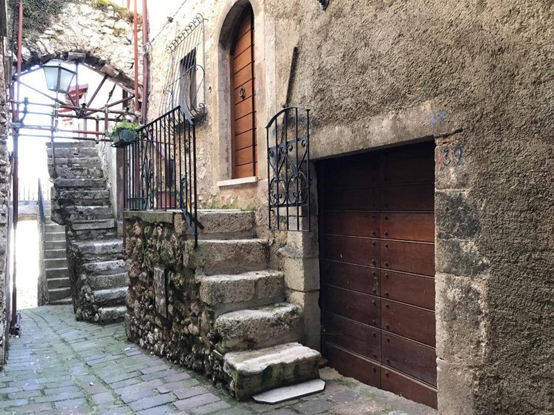 Bilocale in Vendita a Castelvecchio Calvisio, 52'000€, 50 m²