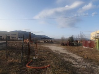 Terreno industriale in Vendita a L'Aquila, 70'000&euro;, 2700 m²