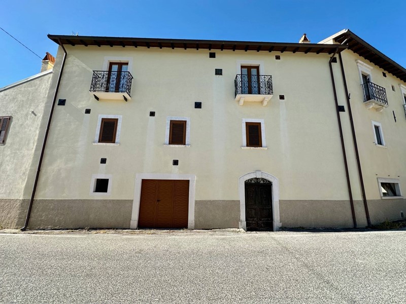Trilocale in Vendita a Castelvecchio Calvisio, 45'000€, 65 m²