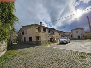 Casa Indipendente in Vendita a Cagnano Amiterno, 15'000&euro;, 75 m²