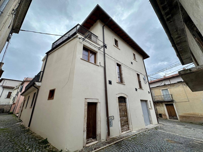 Casa Indipendente in Vendita a San Demetrio ne' Vestini, 115'000€, 100 m²