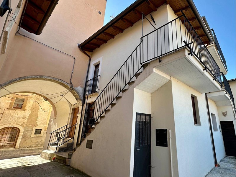 Casa Indipendente in Vendita a San Demetrio ne' Vestini, 40'000€, 40 m²