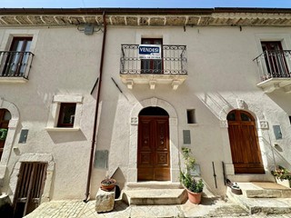Casa Indipendente in Vendita a Caporciano, 35'000&euro;, 60 m²