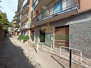 Immobile commerciale in Affitto a San Giorgio a Cremano, 450€, 55 m²