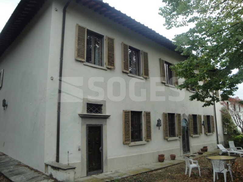 Villa in Vendita a Pontassieve, 550'000€, 200 m²