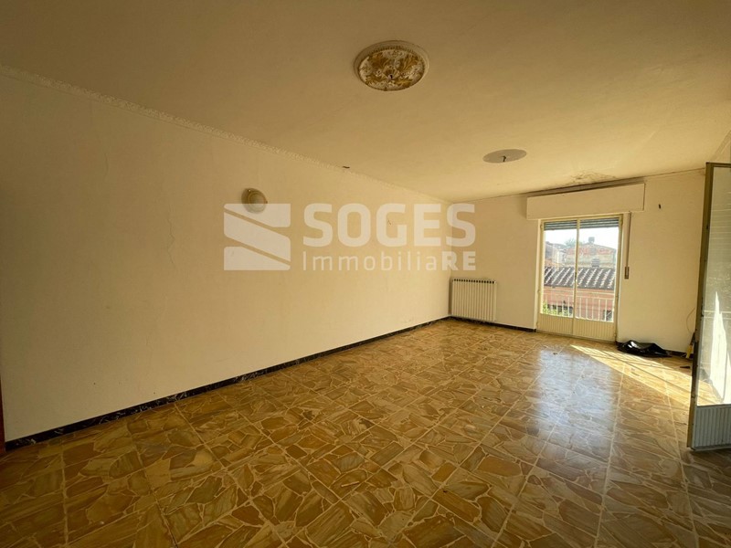 Appartamento in Vendita a Terranuova Bracciolini, 98'000€, 130 m²