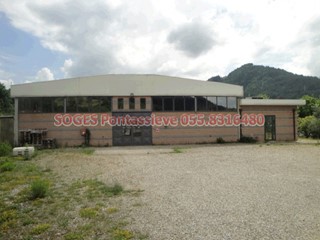 Immobile commerciale in Vendita a Pontassieve, 800'000€, 660 m²