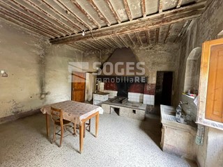 Casa Semi Indipendente in Vendita a Terranuova Bracciolini, 43'000€, 150 m²