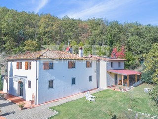 Villa in Vendita a Bagno a Ripoli, 1'450'000€, 390 m²