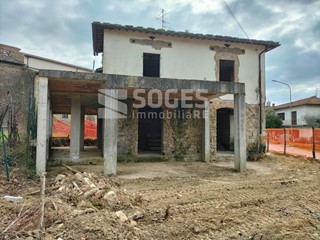 Quadrilocale in Vendita a Terranuova Bracciolini, 90'000€, 90 m²