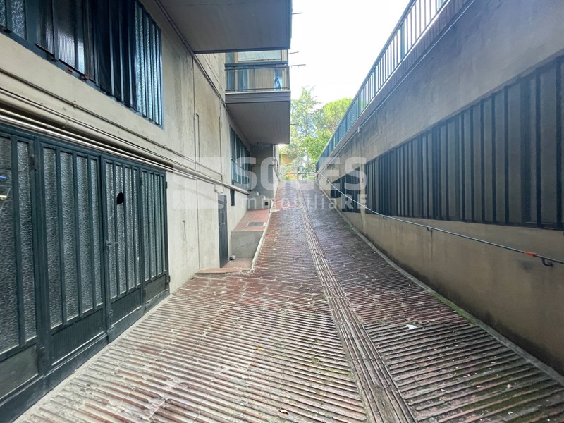 Box in Vendita a Firenze, 150'000€, 130 m²