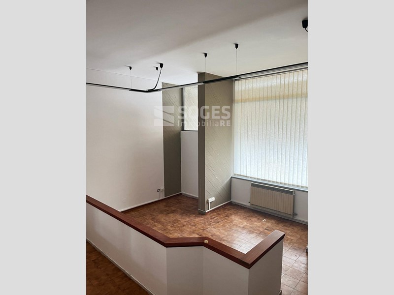 Ufficio in Vendita a Terranuova Bracciolini, 170'000€, 100 m²