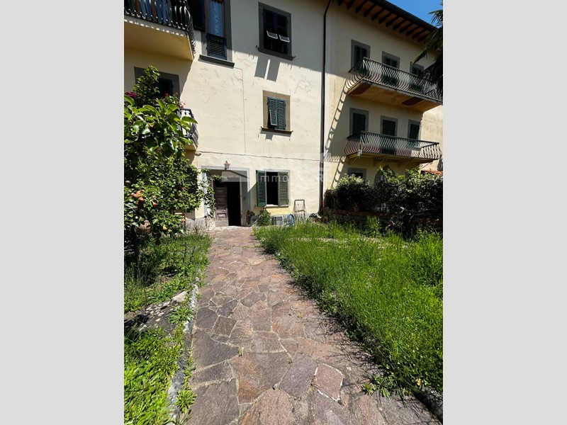 Villetta a schiera in Vendita a Loro Ciuffenna, 175'000€, 90 m²
