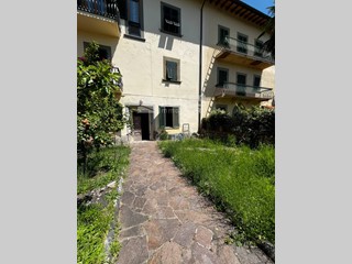 Villetta a schiera in Vendita a Loro Ciuffenna, 175'000€, 90 m²