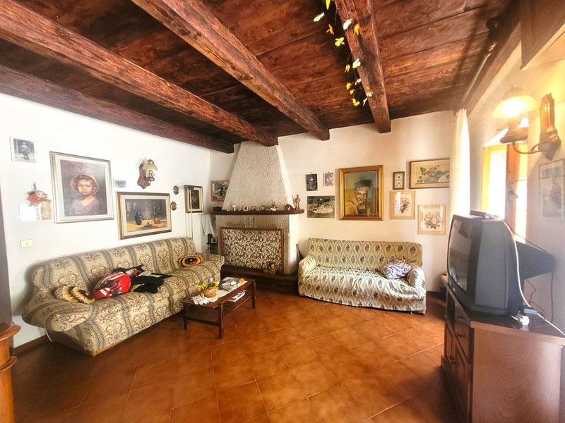 Quadrilocale in Vendita a Pratovecchio Stia, 80'000€, 80 m²