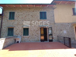 Casa Semi Indipendente in Vendita a Dicomano, 220'000€, 110 m²
