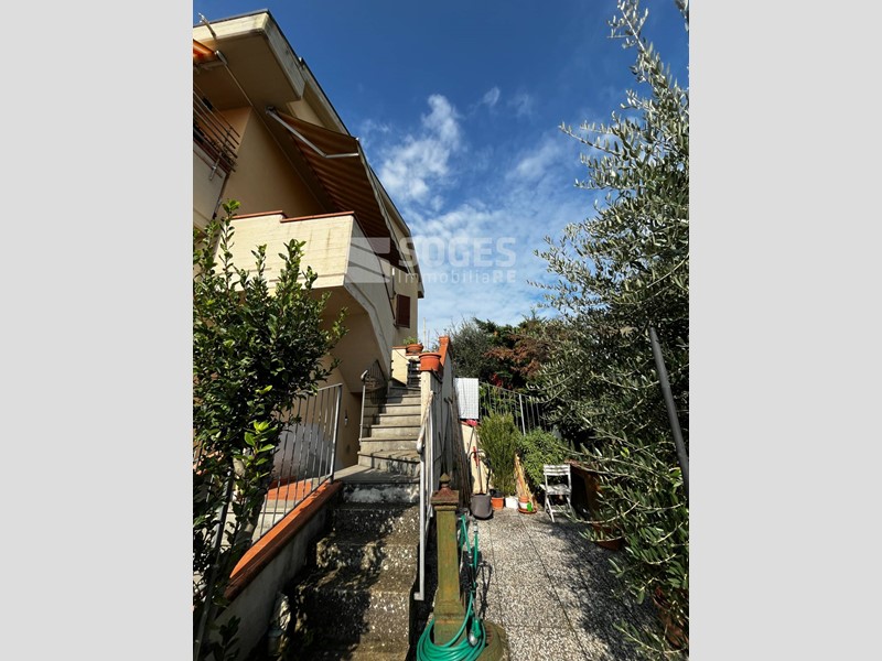 Appartamento in Vendita a Cavriglia, 230'000€, 130 m²