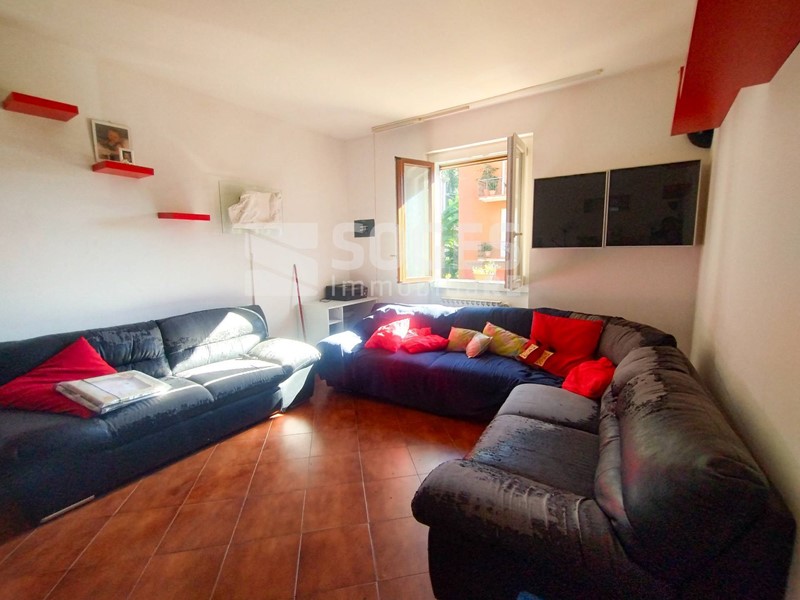 Casa Semi Indipendente in Vendita a Dicomano, 190'000€, 160 m²