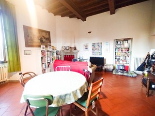 Quadrilocale in Vendita a Borgo San Lorenzo, 260'000€, 115 m²