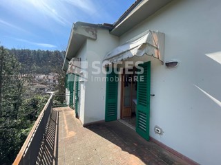 Appartamento in Vendita a Reggello, 115'000€, 90 m²